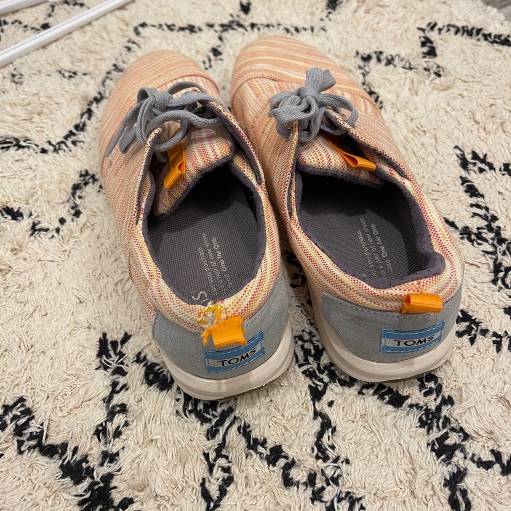 Toms sneakers - Picture 2 of 4